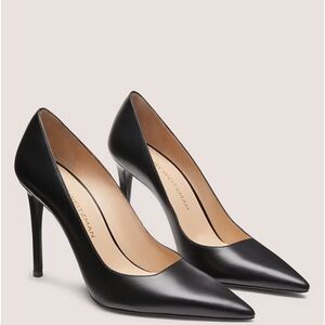 Stuart Weitzman Anny Pointed-Toe Slip-On
Pumps black  75 women size 5 New